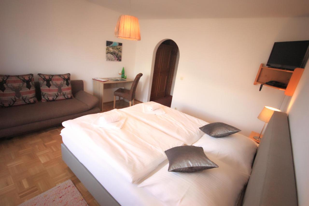 Hotel Pension Eichenhof Ried im Zillertal Dış mekan fotoğraf